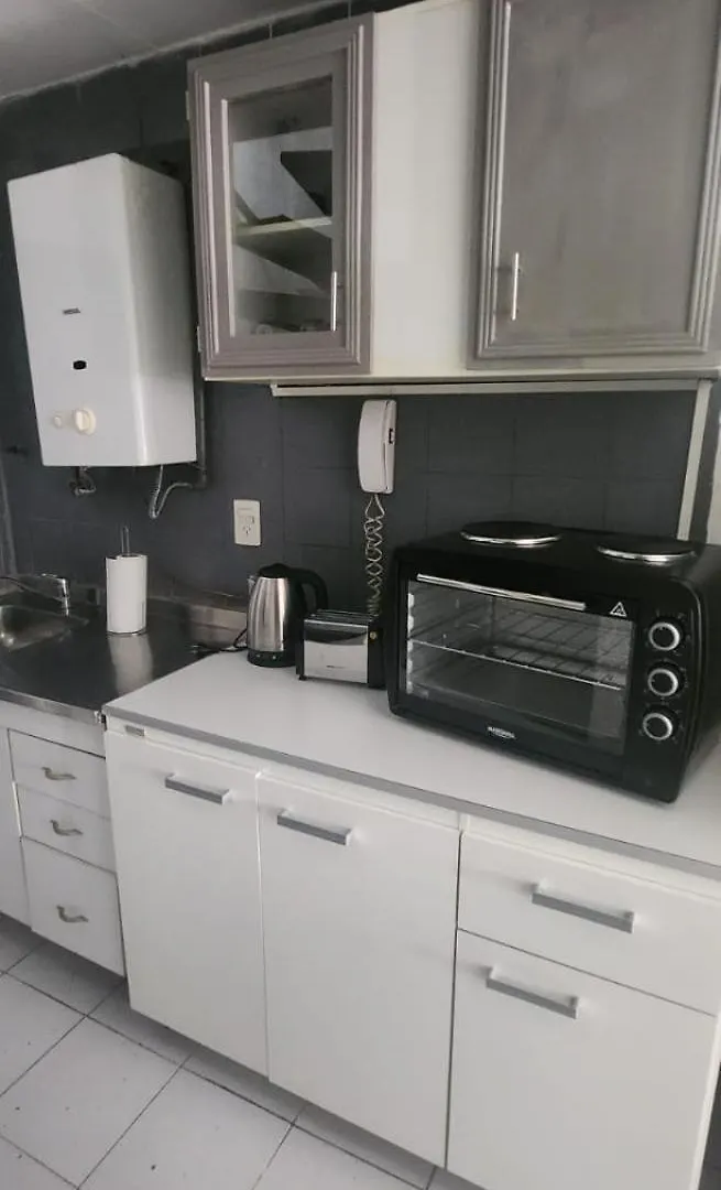 Greta Apartment Lll ميندوزا
