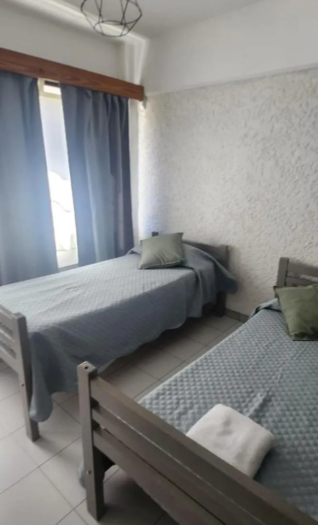 Greta Apartment Lll ميندوزا 0*,